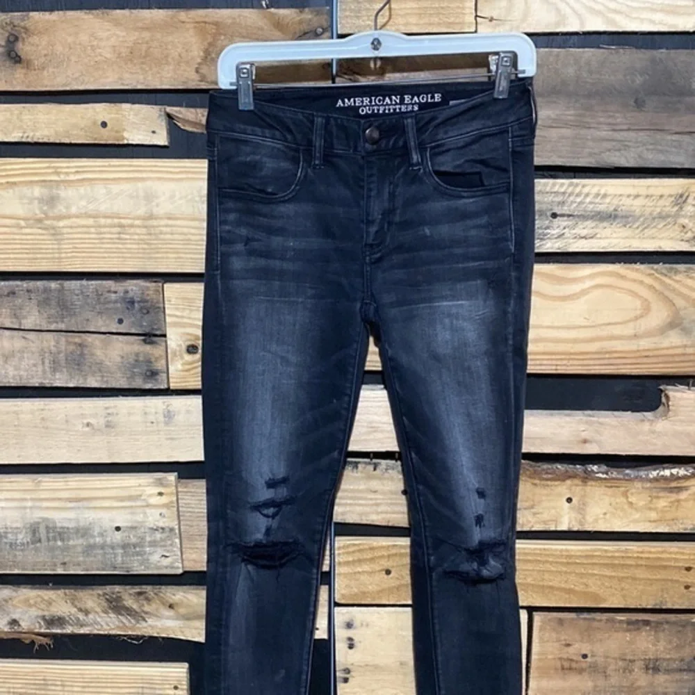 American‎ Eagle Black Distressed Super Stretch Hi Rise Jegging Size 4